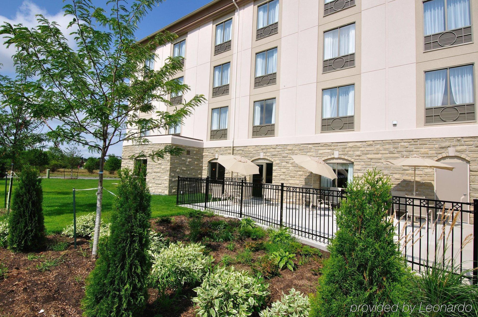 Holiday Inn Express Hotel & Suites Ottawa Airport By Ihg Dış mekan fotoğraf