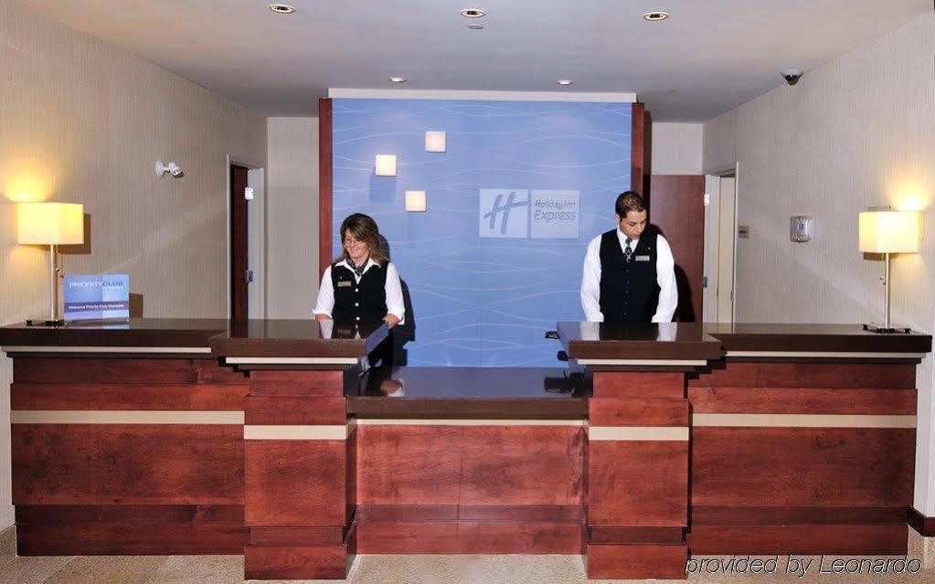 Holiday Inn Express Hotel & Suites Ottawa Airport By Ihg Dış mekan fotoğraf