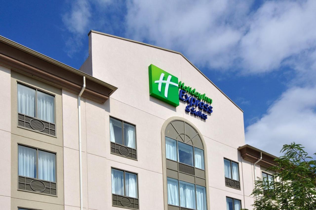 Holiday Inn Express Hotel & Suites Ottawa Airport By Ihg Dış mekan fotoğraf